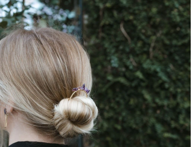 Hairstyles Using Women’s Hair Pins