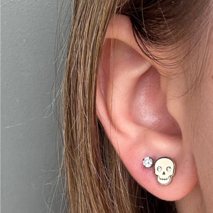 Spooky Skull Screwbacks