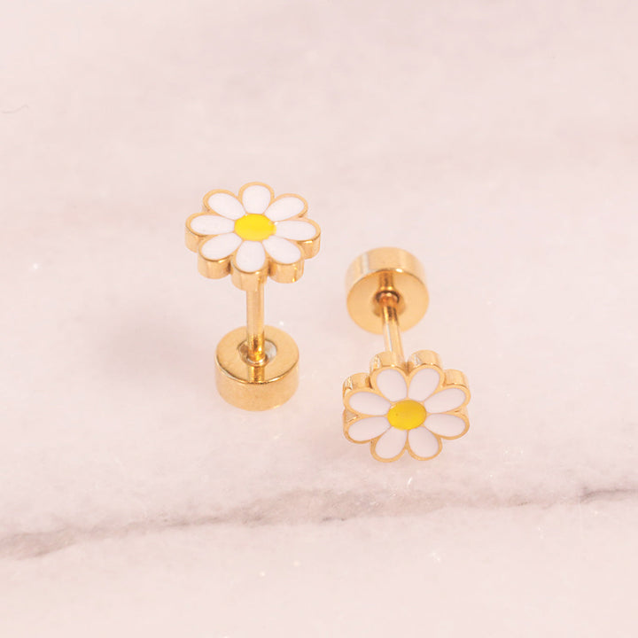 Daisy Enamel Screwbacks