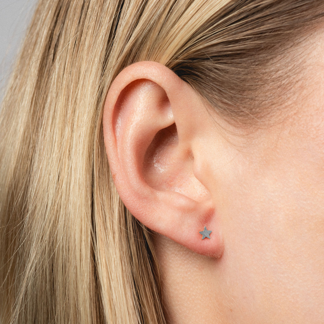 Star Stud Earrings - adorn512