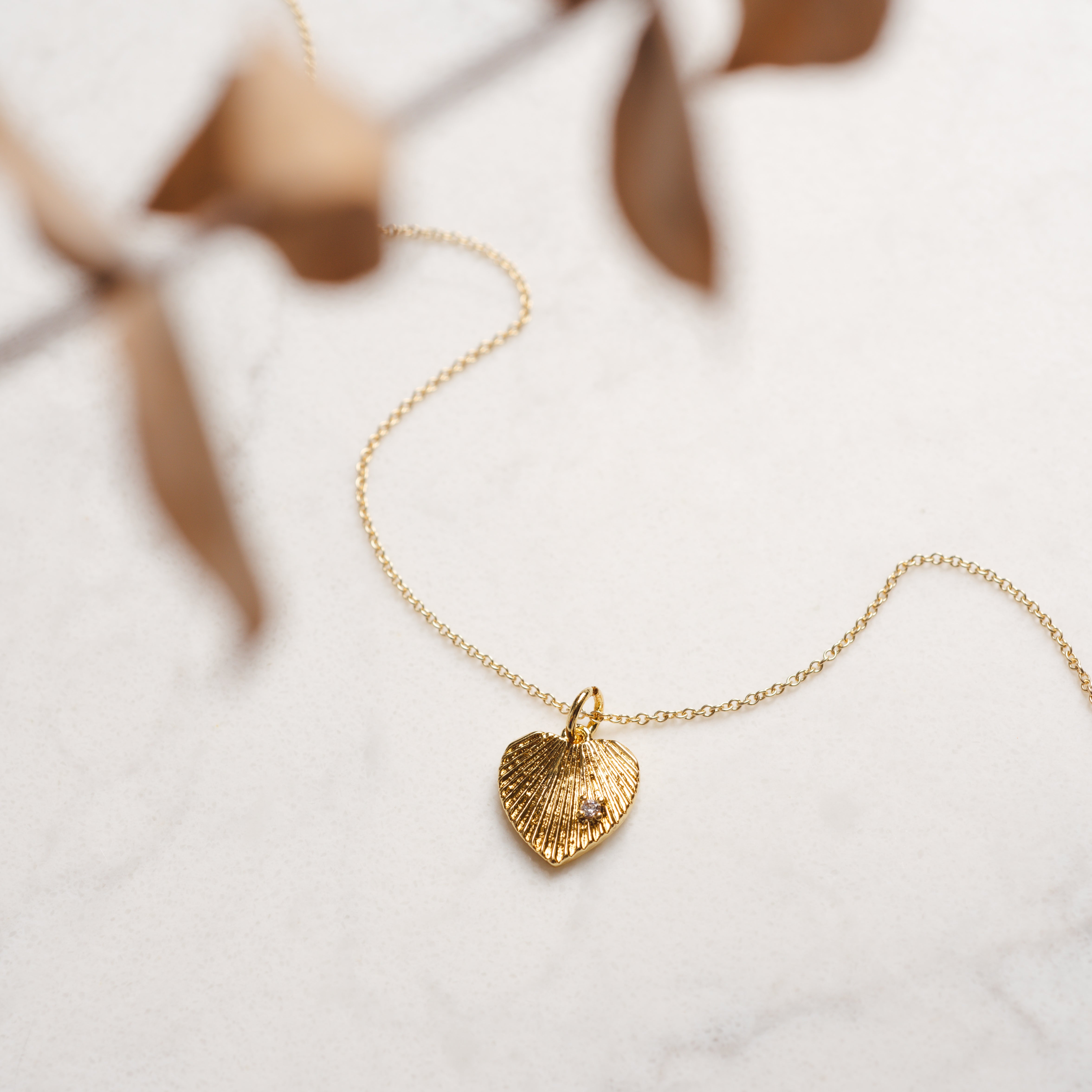 Vintage Heart Necklace adorn512