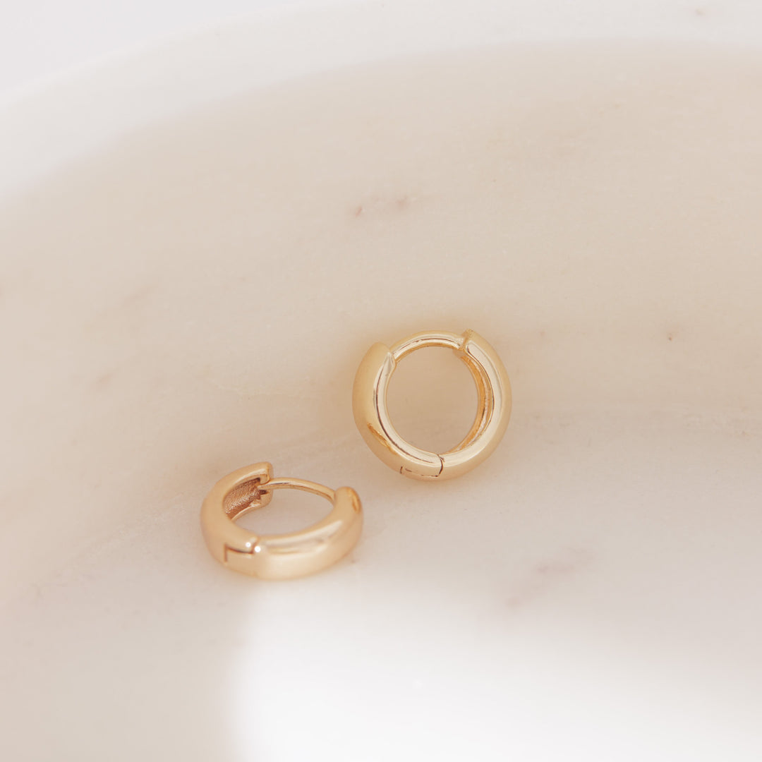 Continuous Hoop Huggies