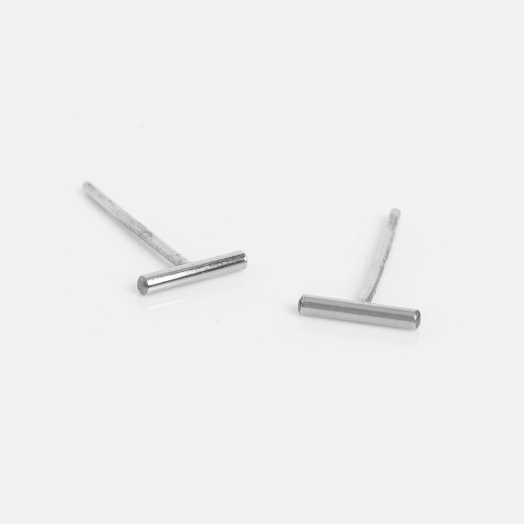 Bar Stud Earrings - adorn512