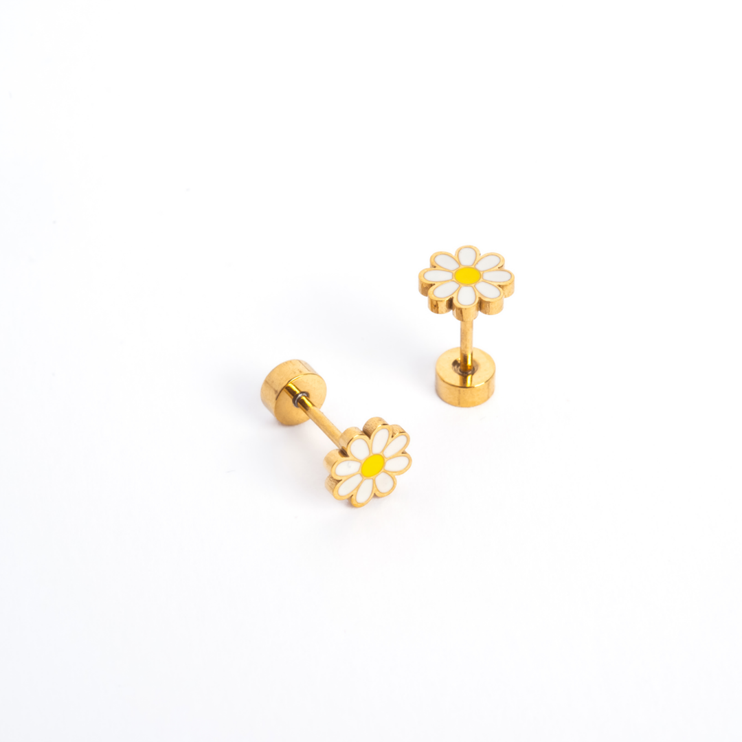 Daisy Enamel Screwbacks