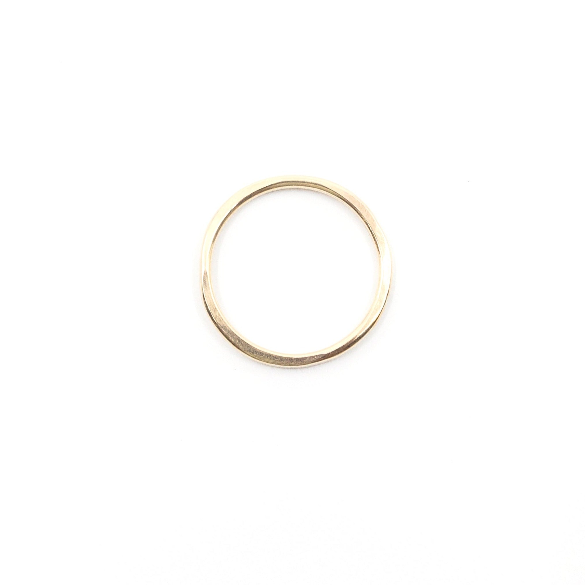 Mid-weight Comfort Fit Wedding Ring in 14k Yellow Gold (5mm)