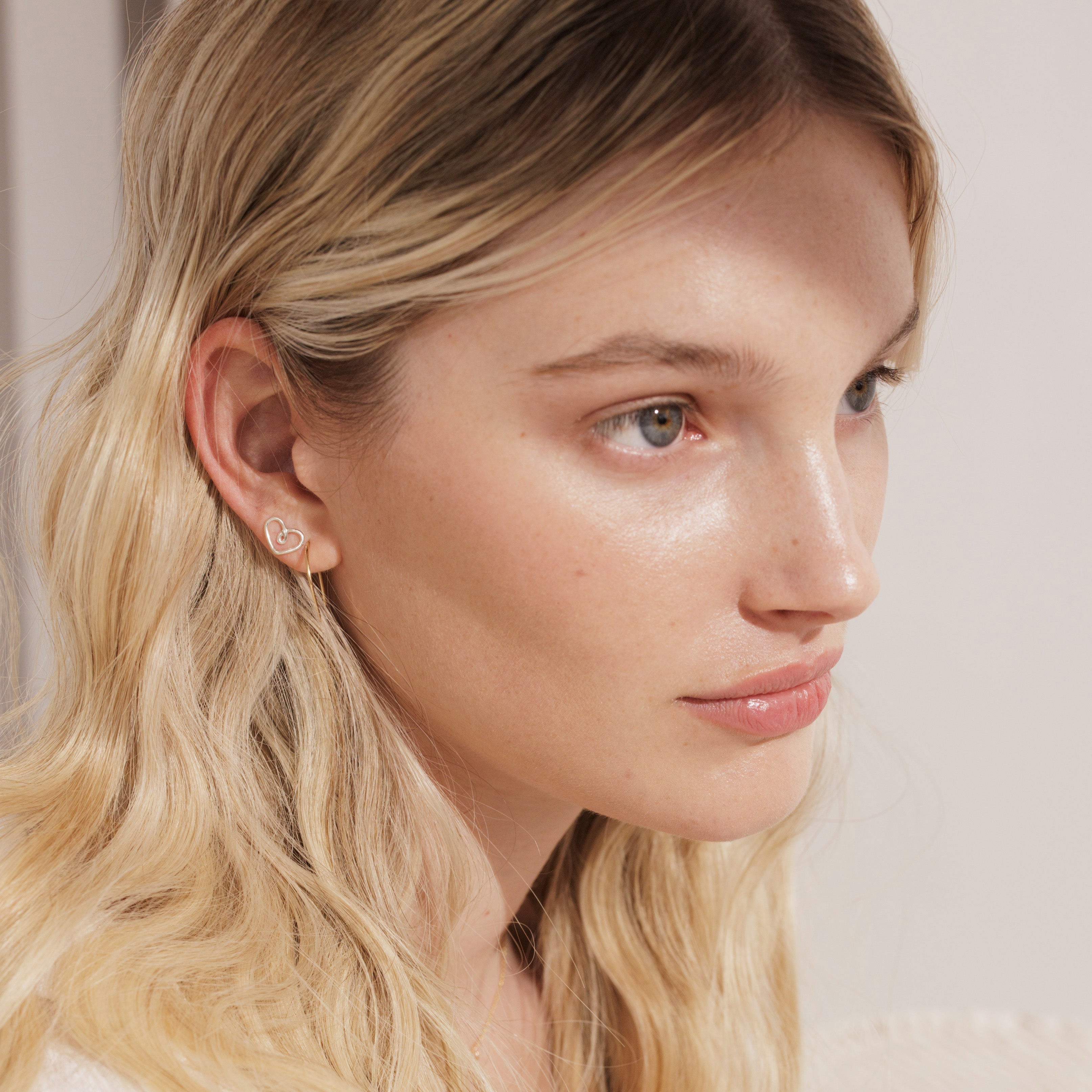 Horseshoe earrings deals